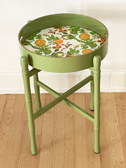 ROUND SAXON GREEN LACQUER TRAY TABLE